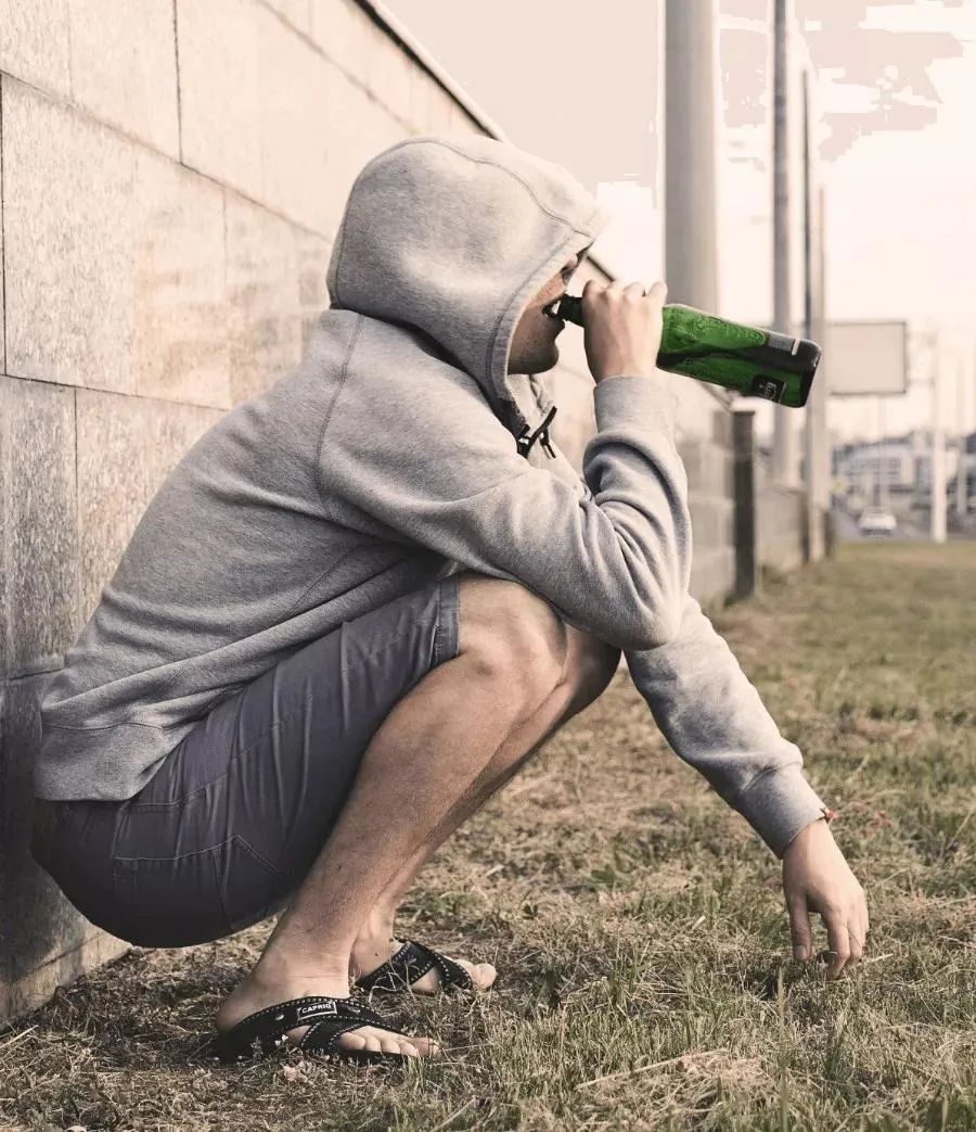 那些关于酒的奇葩规定 你知道几个