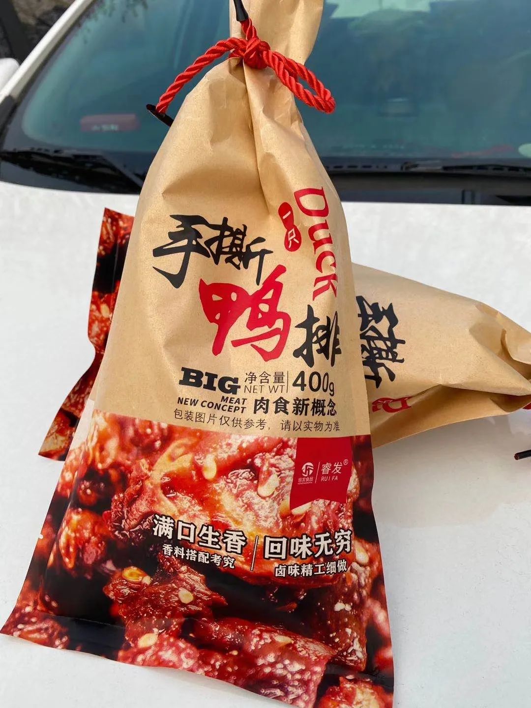 手撕鸭排“退潮”，休闲鸭货的“下一浪”何时到？