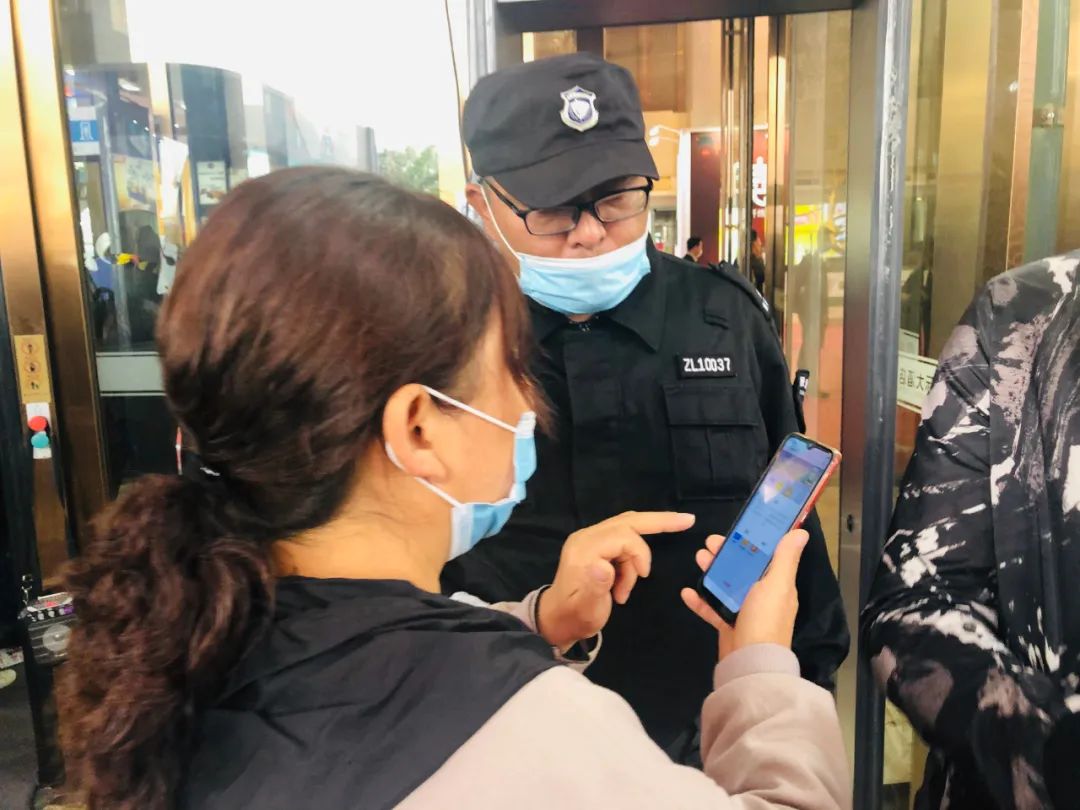 史无前例“戴口罩”的糖酒会，哪个画面让你最难忘？