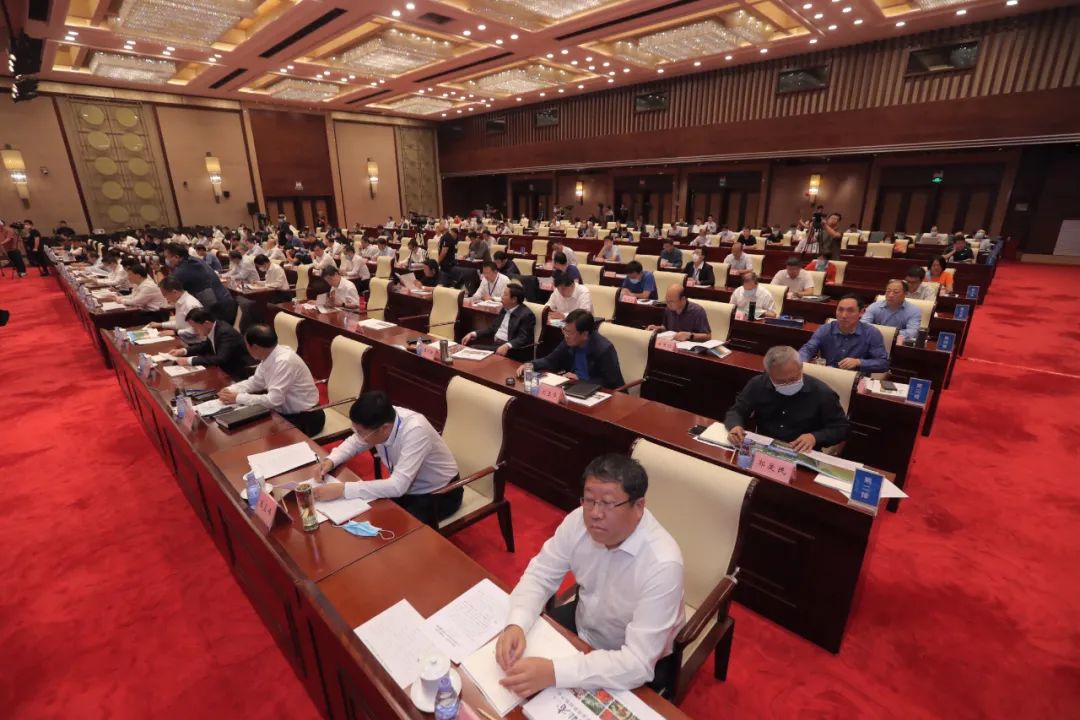 全省农业特色产业暨乡村振兴工作推进会召开，副省长时清霜提出了哪些要求？