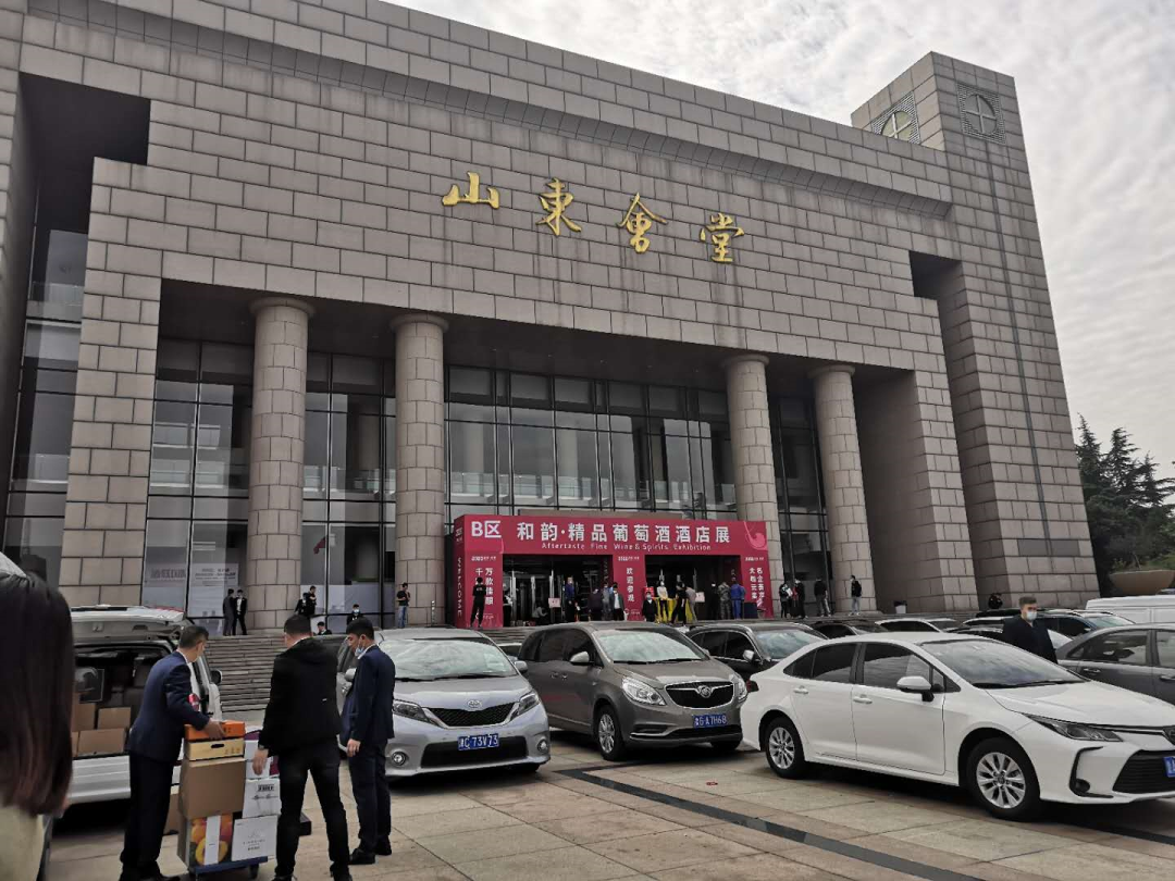 “戴口罩”逛展，今年秋糖有什么不一样？