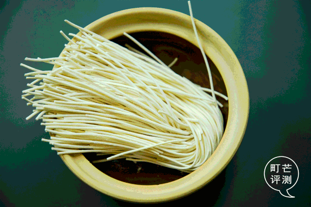 町芒尝鲜 | 煮完统一牛肉面，面馆老板都要直呼内行！