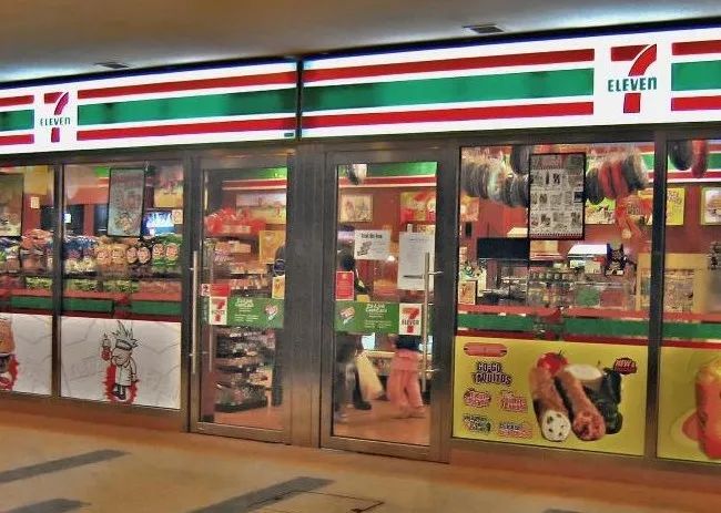 在中国为什么便利店干不过夫妻店