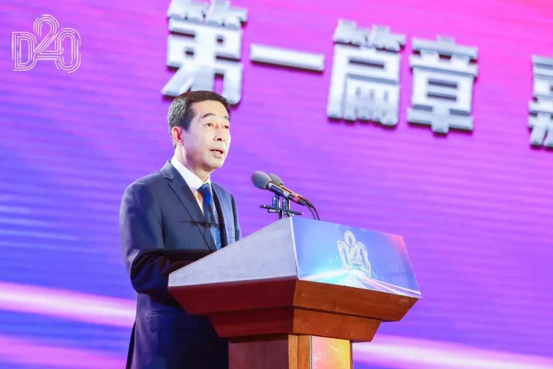 伊利将投入300亿干啥？卢敏放新任哪一职务？光明联合天猫做了这件事……