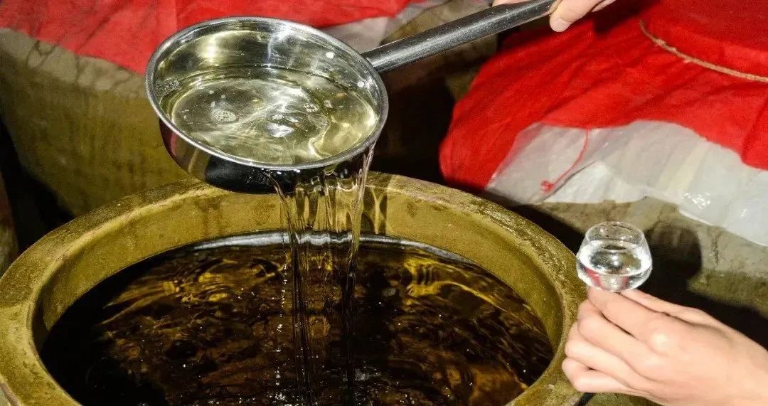 酱香型白酒,为什么需要长时间储存?