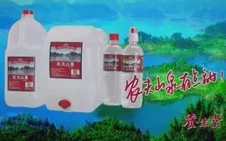 从大自然的“搬运工”到“印钞机”，农夫山泉做对了什么？