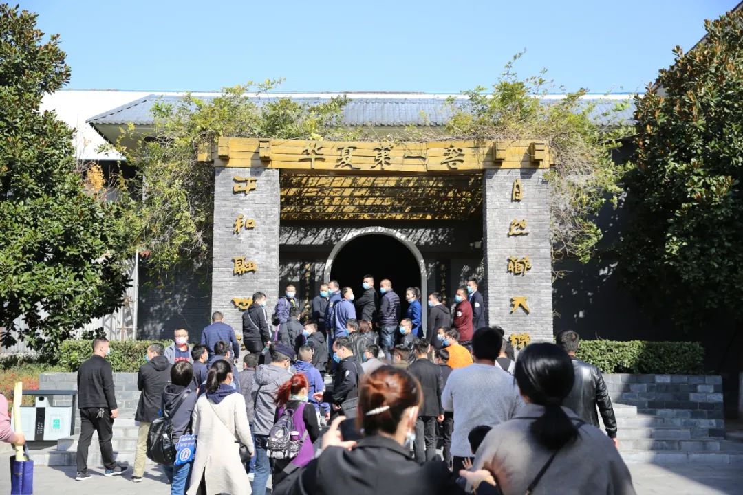 首期万人品鉴官杜康品鉴之旅收官