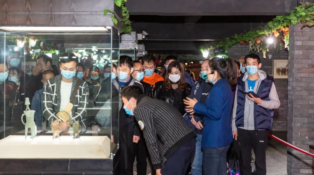 首期万人品鉴官杜康品鉴之旅收官