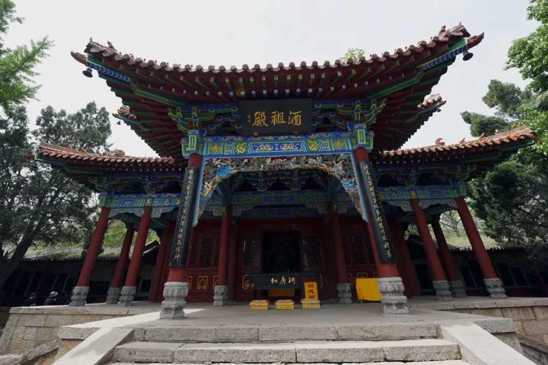 首期万人品鉴官杜康品鉴之旅收官