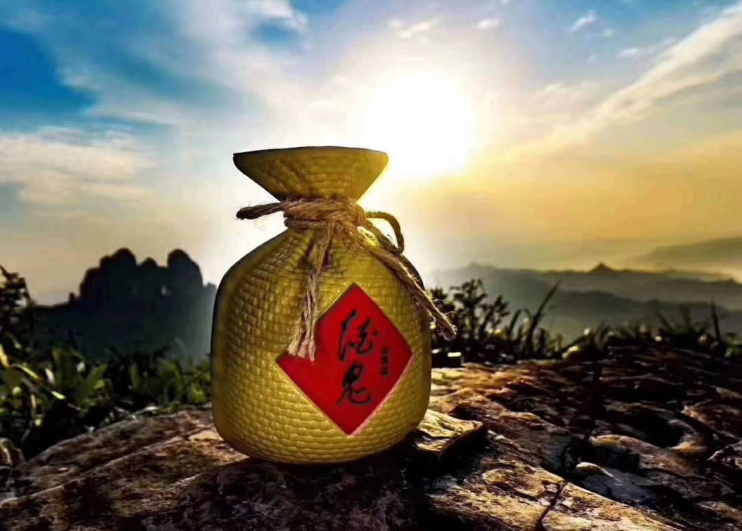 牵手马拉松赛，酒鬼酒体育营销背后还有哪些深沉的爱？