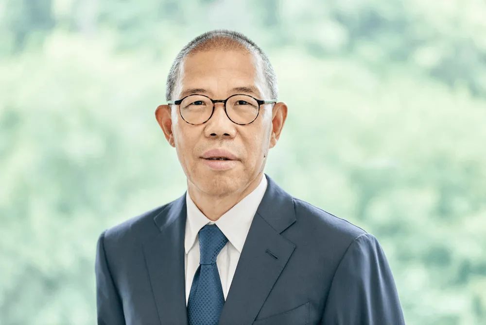钟睒睒:2020年,站于聚光灯之下