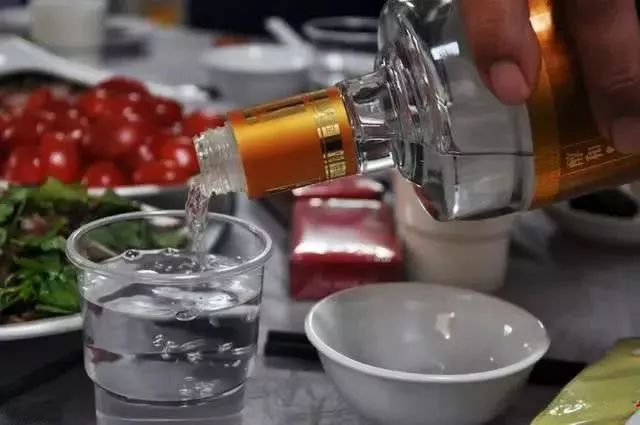 白酒开瓶后能放多久?