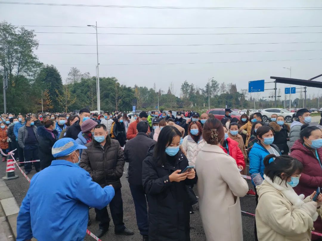 郫都区食品企业主动参与全员新冠病毒核酸检测！