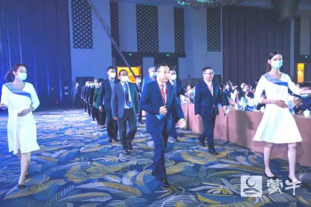 卢敏放:2025年,再创一个蒙牛!