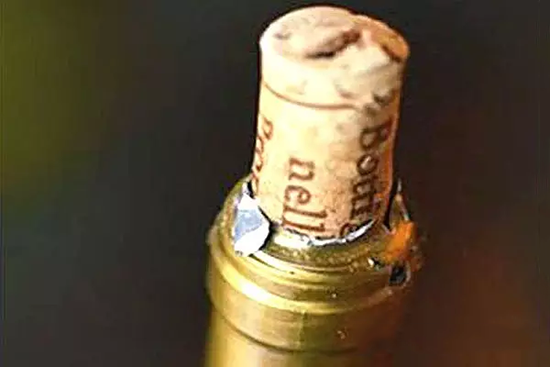 冬天葡萄酒结冰了还能喝吗?