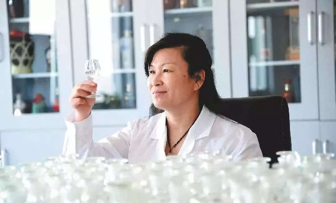 原浆酒、基酒、老酒、新酒、勾兑酒有什么区别?