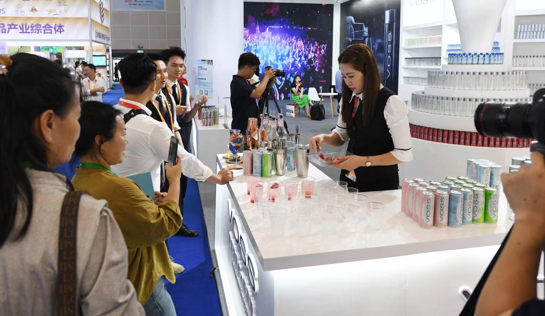 消博会华彬集团深度参展,倡导健康可持续消费文化