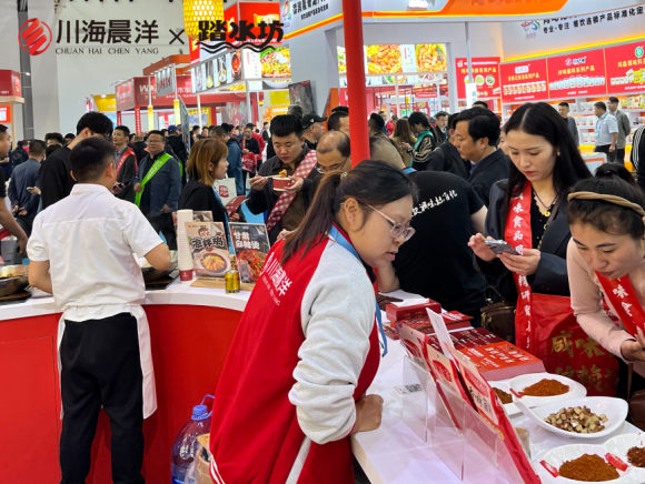 天水麻辣烫火爆良之隆，川海晨洋揭秘爆品内核