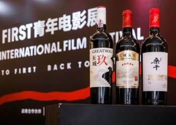 从酒桌到银幕，长城葡萄酒为何总能押中影视爆款？