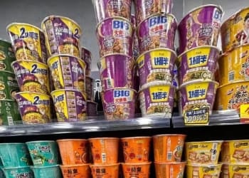 白象汤好喝推出“超大袋”新品，盘货这些年的“一袋半、大食桶、大都袋”！