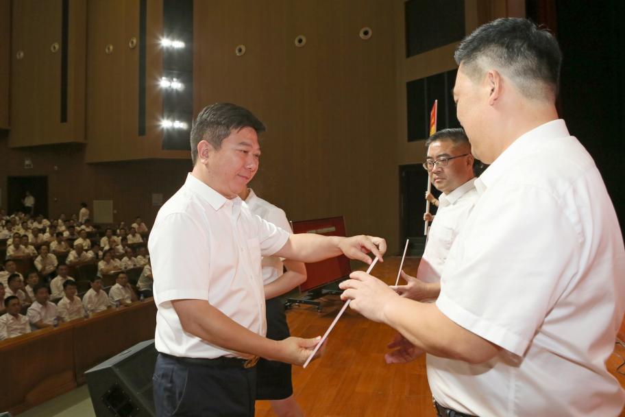 乘势而上加压奋进稻花香再夺中秋大捷