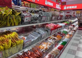 量贩零食店走红三四线城市，行业洗牌加剧