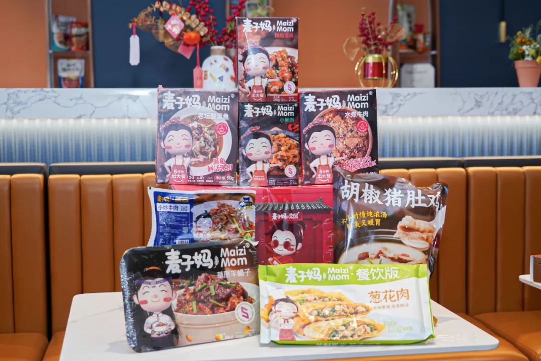 三只松鼠、盐津铺子，2025食品饮料新年礼盒大赏