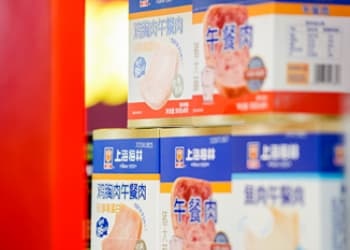 “京”彩“沪”搏，光明肉业助阵上海男排2026主场首战！