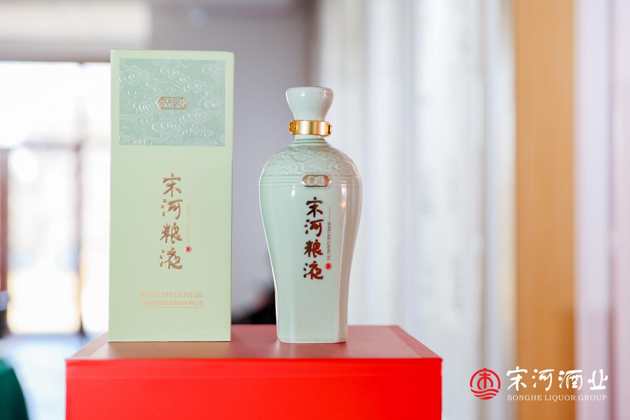 杨明超首揭宋河百亿路径，以“模式革命”重启名酒宋河