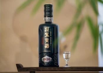 冲击百亿成空谈？迎驾贡酒或迎“洋掌门”张丹丹，如何破局引领新发展？