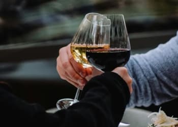 2026一季度精品葡萄酒市场继续分化与修复，二季度可能呈现“防御性增长”