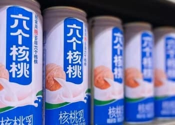 净利12亿、现金流19亿，姚奎章“转求诸外”
