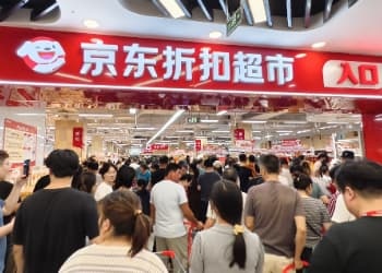 高温催热线下消费：鲜果销量翻倍、精酿大涨142%，京东折扣超市全品类热销