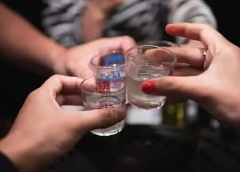 白酒年轻化的三条神经线：情绪消费、兴趣社交和星座文化