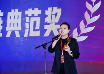 田野股份荣获“年度果蔬全产业链典范奖”—— 深耕加工产业链，赋能果蔬产业高质量发展！