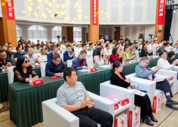 坝上藜香飘四海 全链聚力启新篇——2026第五届中国藜麦企业家大会在沽源成功举办
