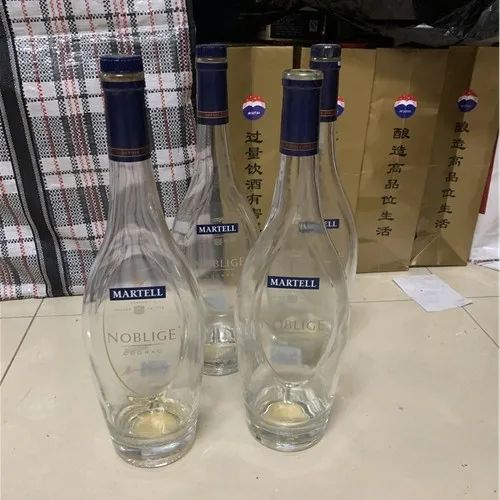 空酒瓶的秘密:名酒酒瓶回收为哪般?