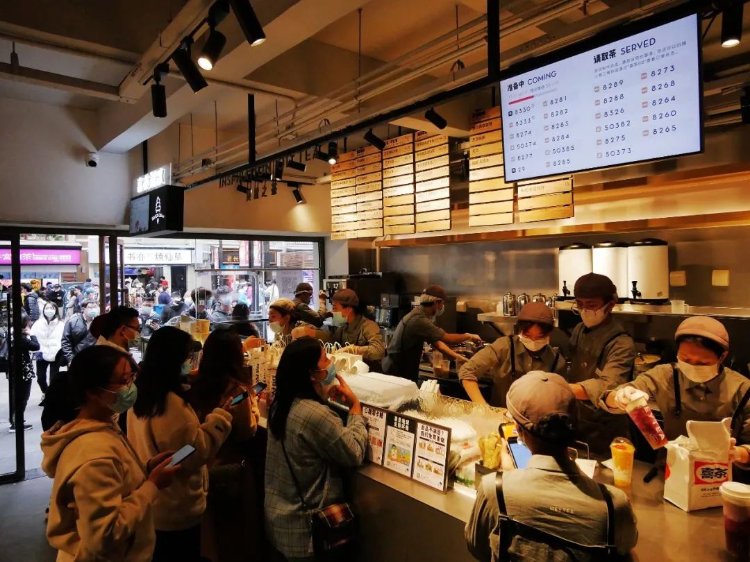被收割的奶茶店:48万家店铺,80%日入不足150元