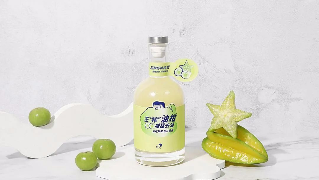 4年半联名74家品牌，喜茶有点盲目“威猛”了
