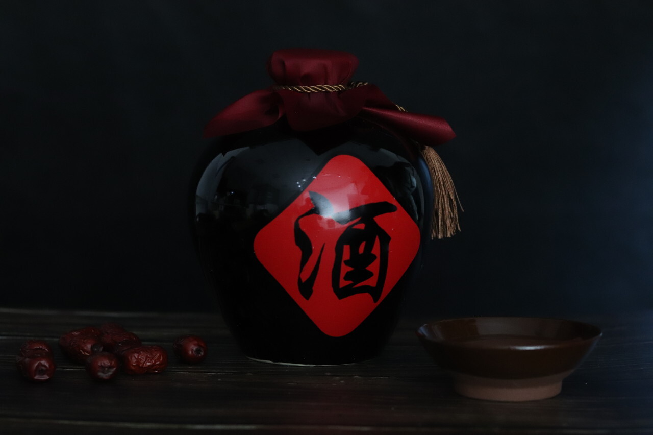 贵州醇枝江朱伟：双料董事长，头条上“卖酒”