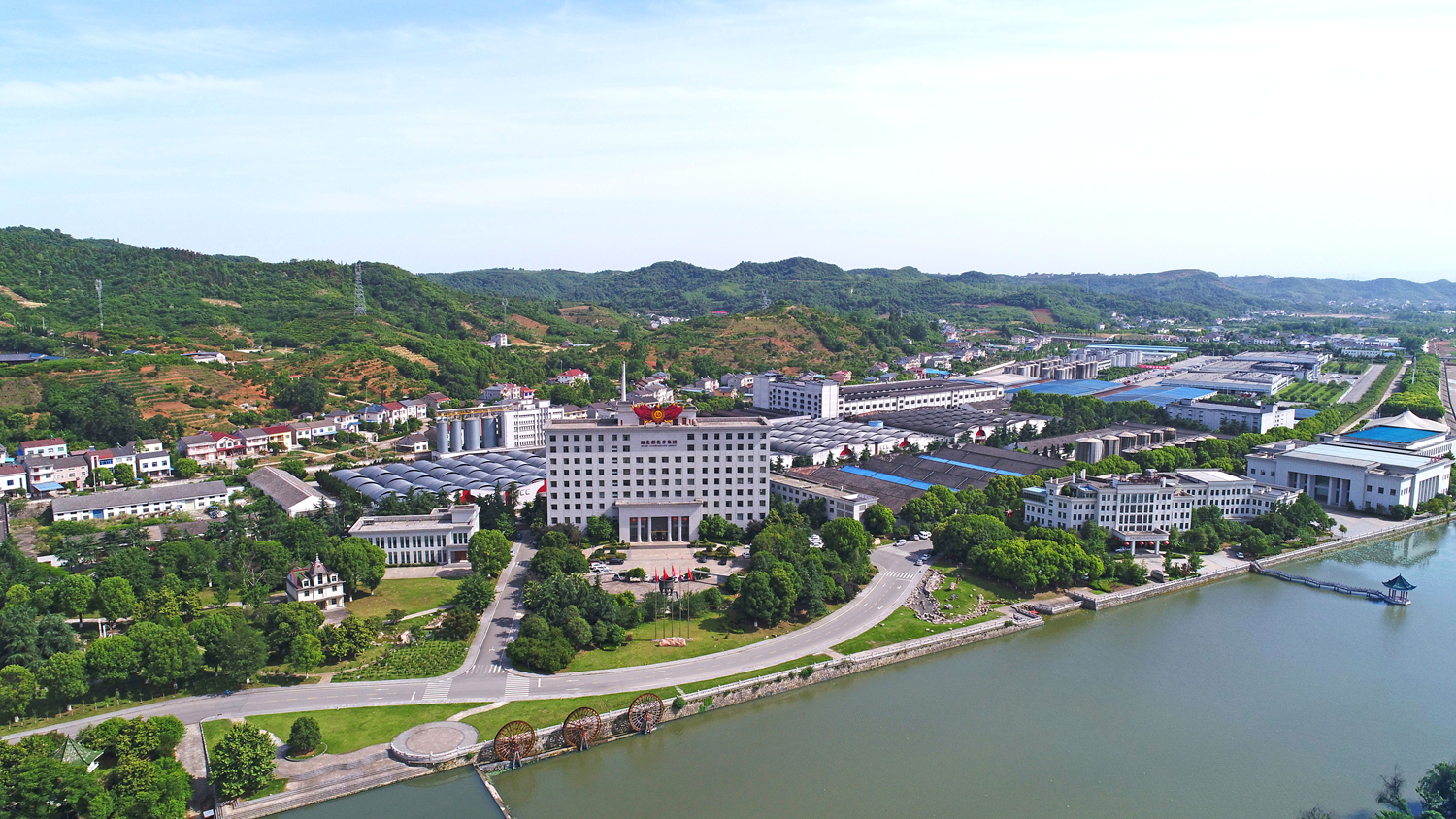 1、稻花香集团.jpg 1、稻花香集团.jpg