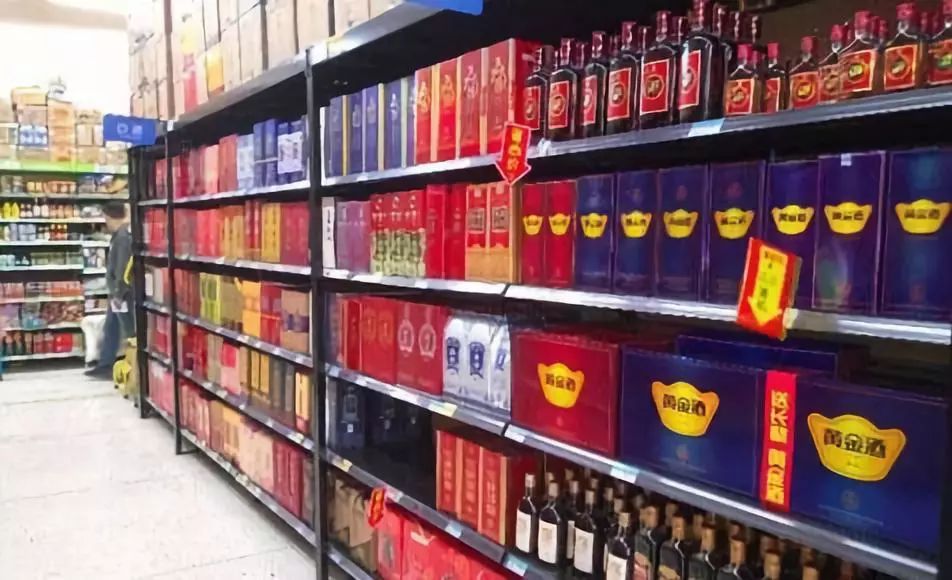 不要盲目的收藏那些，没有价值的老酒！