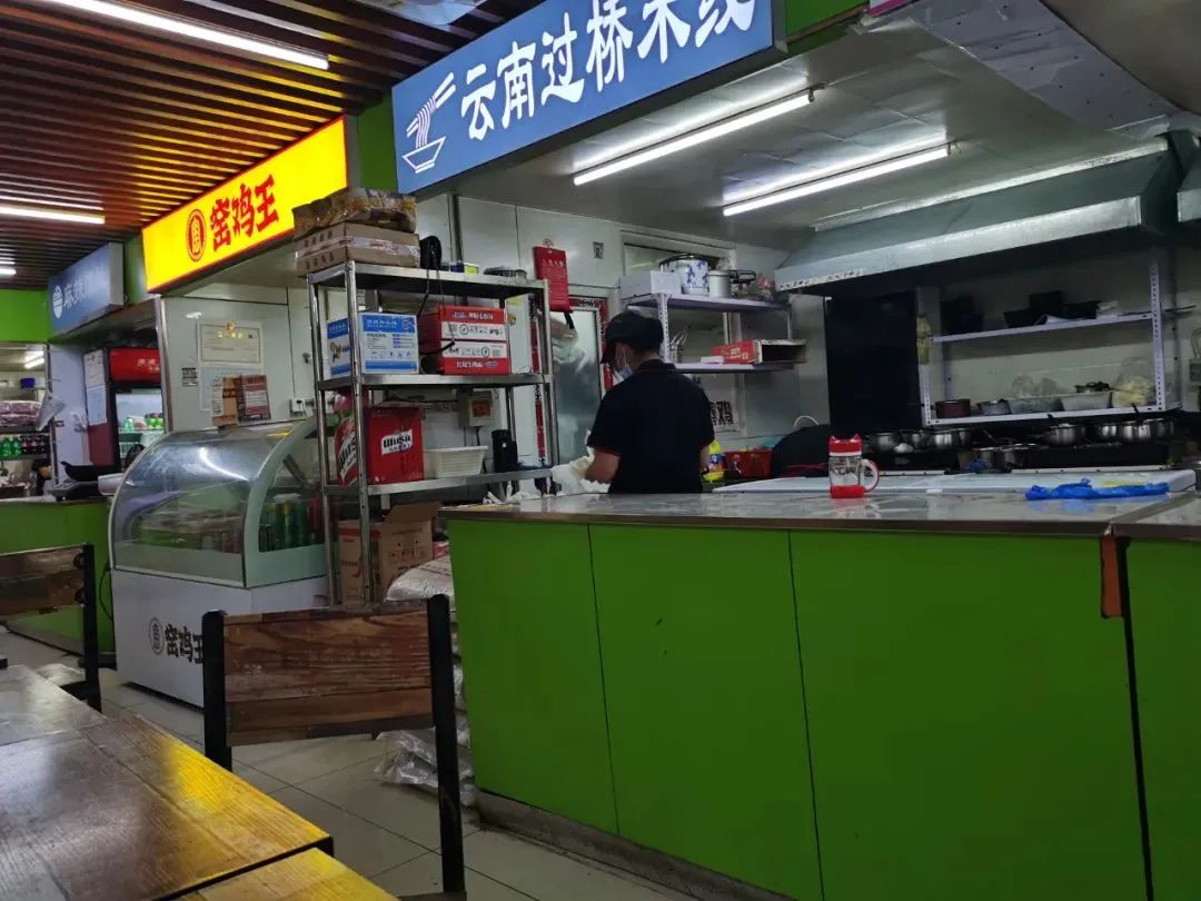 成本4元、一个月前制成的外卖菜肴包，正霸占你的餐桌