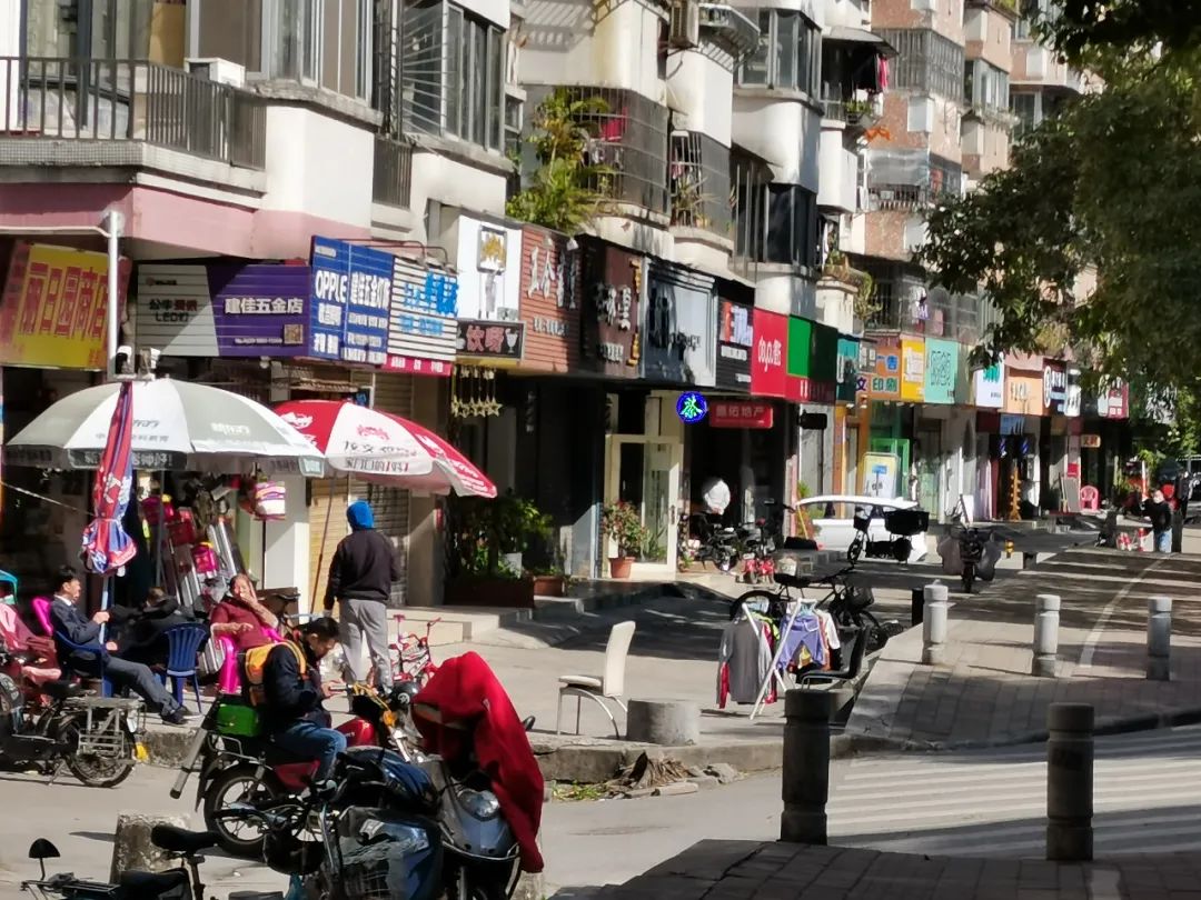 开一家特产店能挣多少钱?