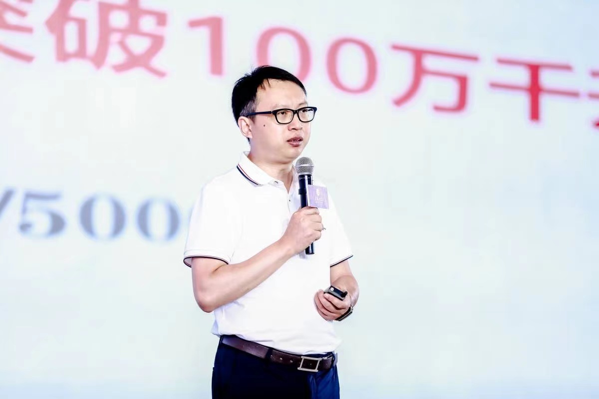 资深酱酒专家权图:未来十年酱酒营收将突破4000亿 2025年进入中风险区
