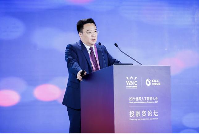 京东周伯文：AI与人共情，打造新消费时代的国民品牌