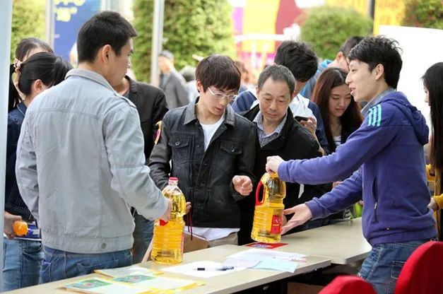 互联网“地推”进化论：有人赚10万，有人一两千