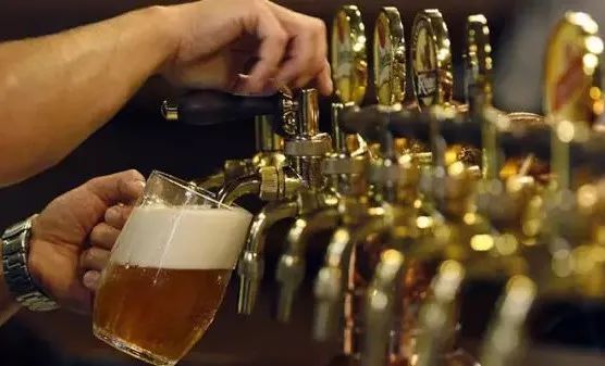 中国啤酒消亡史：那些年我们喝过的啤酒…