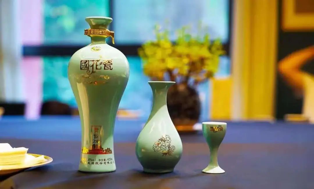 深耕市场，三大视角探析国花瓷西凤酒