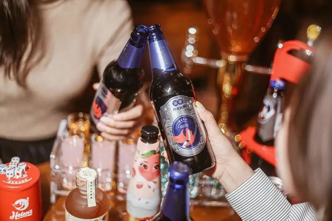 年轻人的酒馆江湖